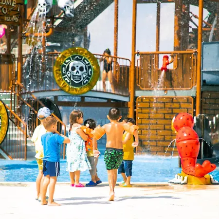 Apartament Terra In Caesar Blue Resort, Gym, Aquapark, Swimming Pools, Sauna, Kids Club *