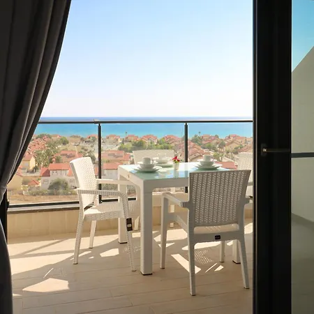 Terra In Caesar Blue Resort, Fixed Lunch 3pm, Gym, Heated Pool, Sauna, Kids Club * Rizokarpaso
