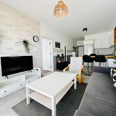 Terra In Caesar Blue Resort, Fixed Lunch 3pm, Gym, Heated Pool, Sauna, Kids Club Apartment