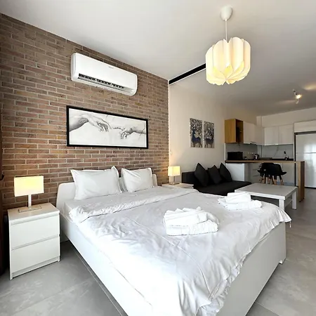 アパート Terra In Caesar Blue Resort, Fixed Lunch 3pm, Gym, Heated Pool, Sauna, Kids Club *