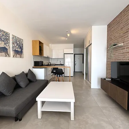 Terra In Caesar Blue Resort, Fixed Lunch 3pm, Gym, Heated Pool, Sauna, Kids Club * Rizokarpaso