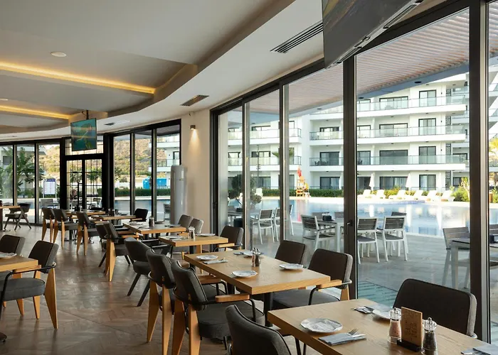 Terra In Caesar Blue Resort, Fixed Lunch 3pm, Gym, Heated Pool, Sauna, Kids Club * Rizokarpaso