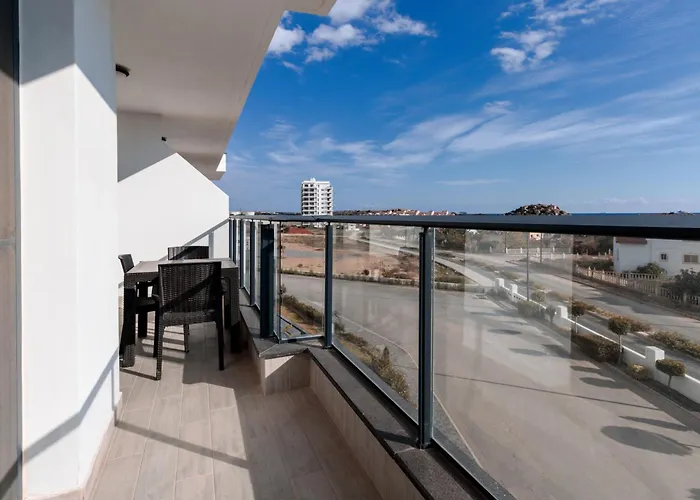 Apartmán Terra In Caesar Blue Resort, Fixed Lunch 3pm, Gym, Heated Pool, Sauna, Kids Club Rizokarpaso