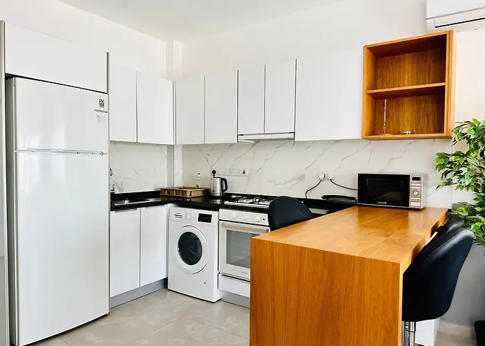 Terra In Caesar Blue Resort, Fixed Lunch 3pm, Gym, Heated Pool, Sauna, Kids Club Apartmán Rizokarpaso